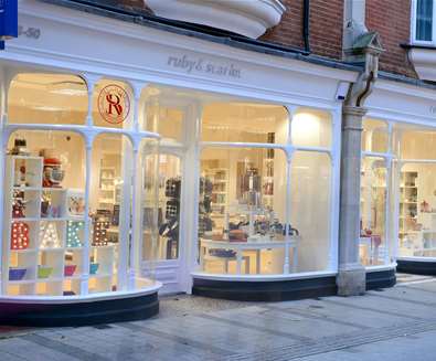 Things to Do - Attractions - Ruby & Scarlet - Shop Front Things to Do - Attractions - Ruby & Scarlet - Shop Front