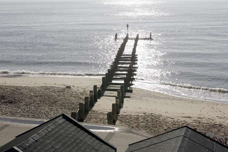 TTDA - Southwold Beach - view of beach and sea