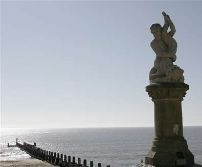 Towns & Villages - Lowestoft - Triton statue