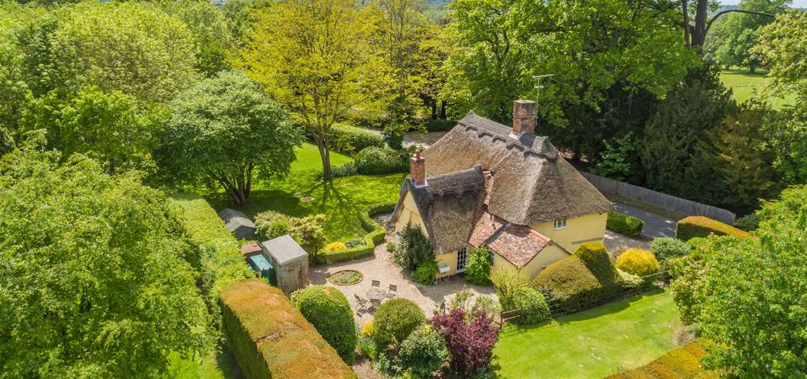 WTS - Idyllic Suffolk - cottage and grounds