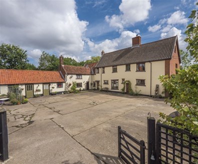 Valley Farmhouse B&B