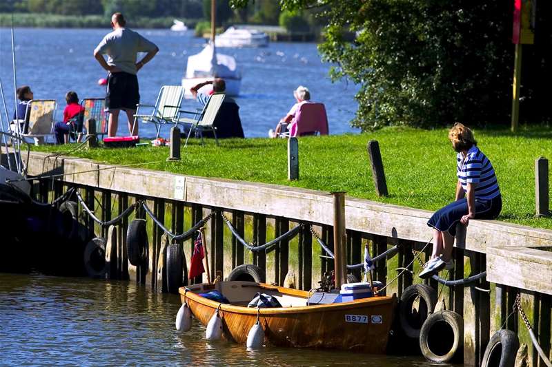 Towns & Villages - Oulton Broad  - sitting by river