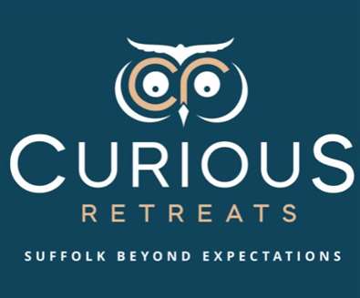 Curious Retreats Logo