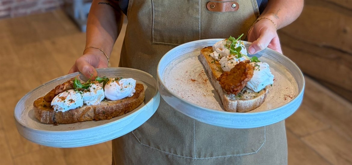 Farmhouse Pantry and Kitchen