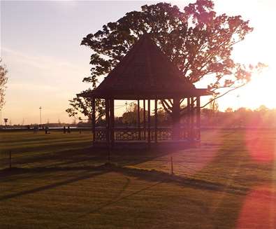 Towns & Villages - Oulton Broad - band stand