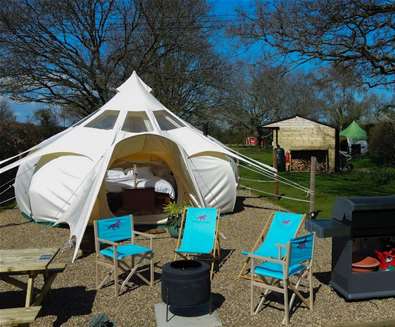 Manor Farm Glamping - Luxury Belle Tents