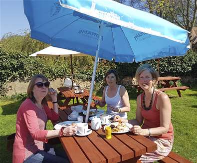 Breakfast in the Sun at the Sorrel Horse Breakfast in the Sun at the Sorrel Horse