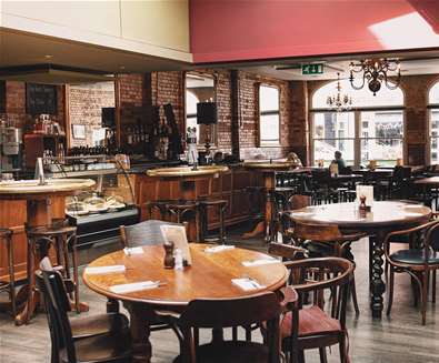 Mothering Sunday at Cafe Bencot..