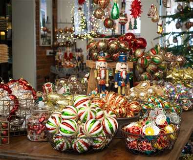 Christmas Shopping Day