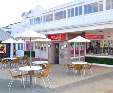 TTDA - Claremont Pier - Ice cream