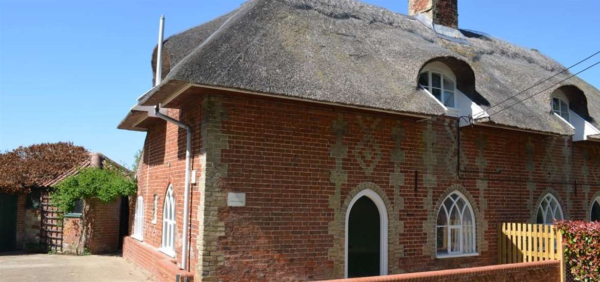 2 Brook Cottage