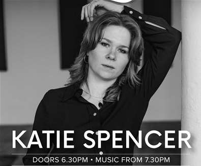 Katie Spencer plus support - Fo..
