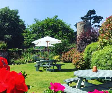 Alfresco Dining on the Suffolk Coast