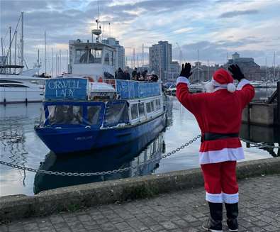 Christmas Family River Trip on the Orwell Lady