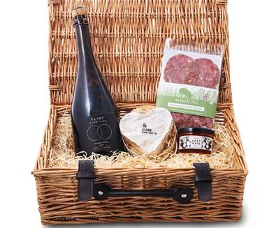 Flint Vineyard Hamper Flint Vineyard Hamper