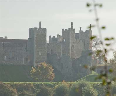 Framlingham - Castle in autumn