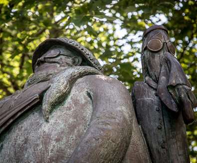 Towns & Villages - Ipswich - St Giles statue