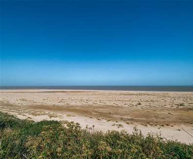 TTDA - Kessingland Beach - View of beach and sea