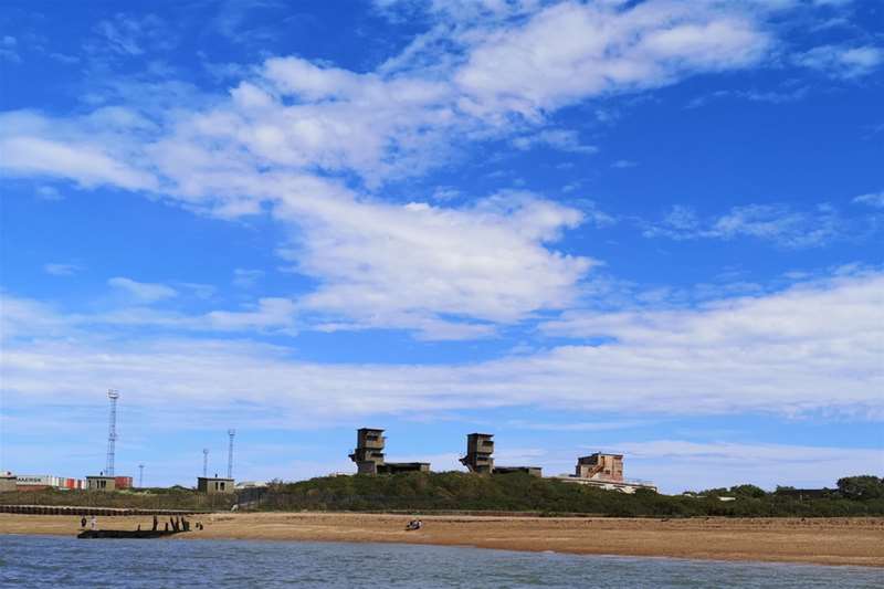 Landguard Fort from the Orwell (c) Lindsay Want