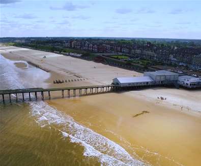 Lowestoft - Claremont Pier Lowestoft - Claremont Pier