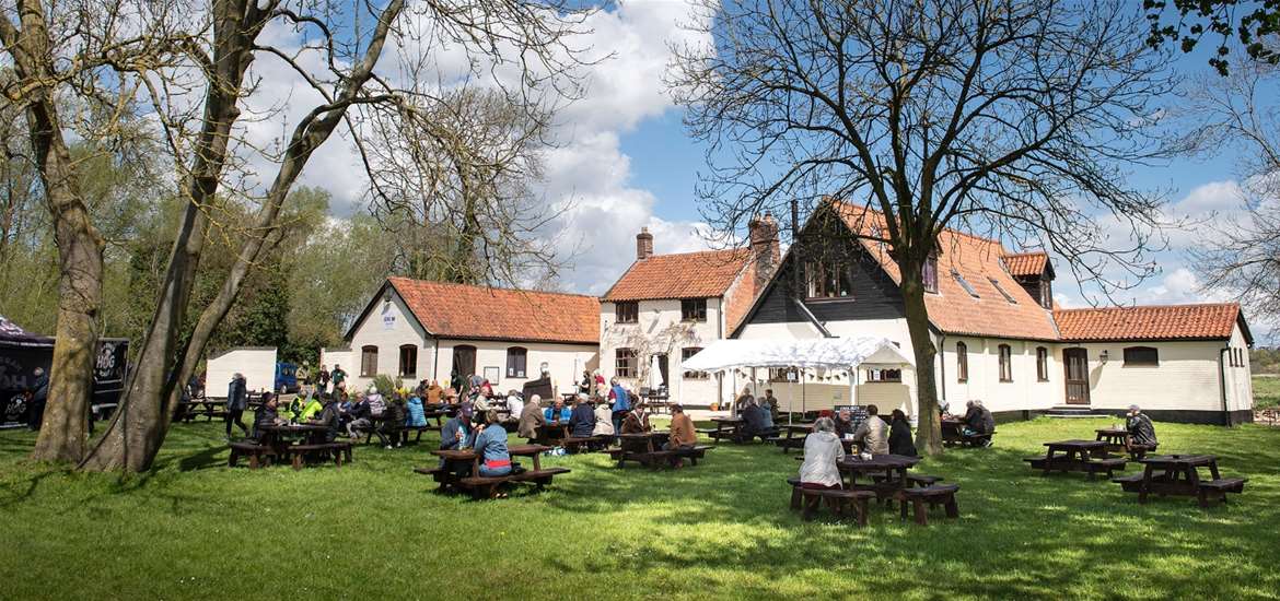 Main_Locks_Opening0001 (002).jpg