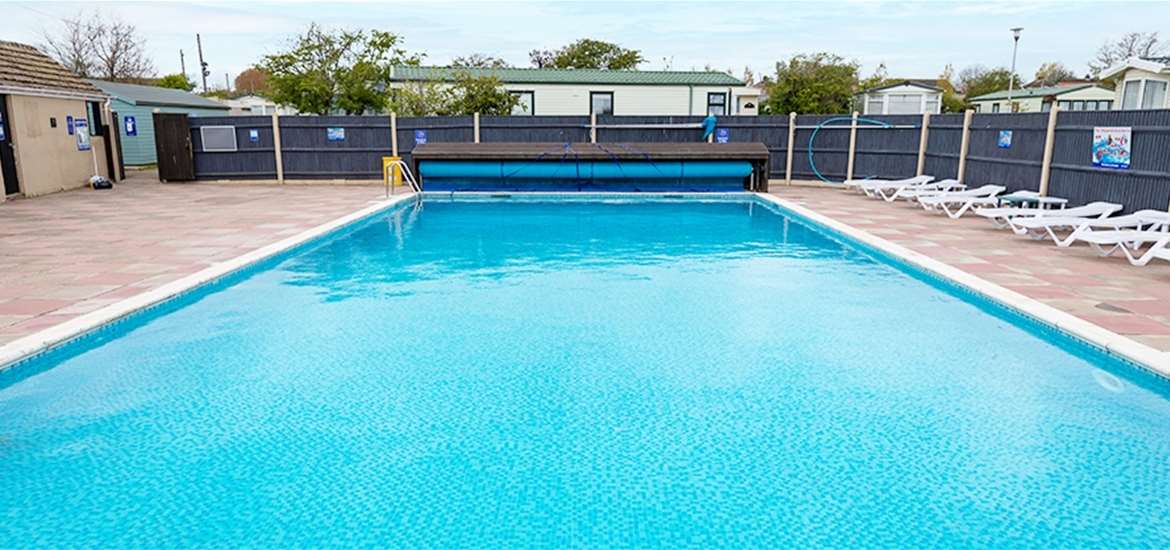 WTS - Pakefield Beach Holiday Park - Pool