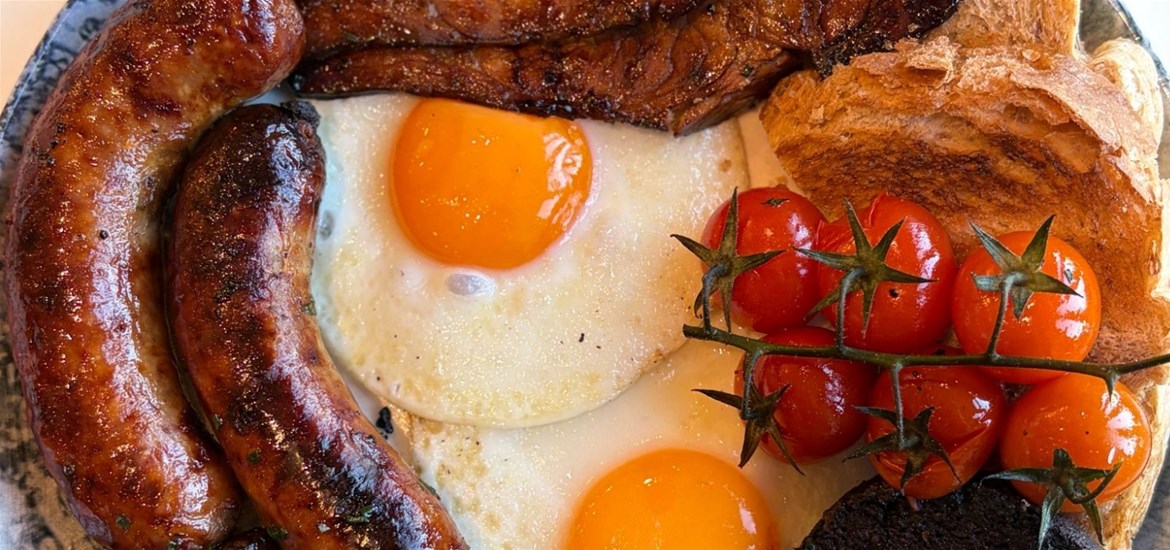 Farmhouse Pantry and Kitchen - Breakfast