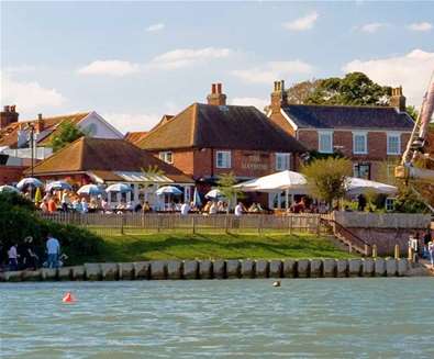 FD - The Maybush Inn - View from river