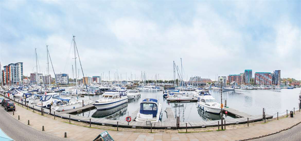 FD Isaacs on the Quay Ipswich