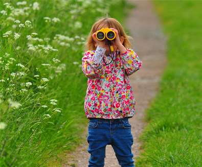 TTDA - RSPB Minsmere - Child with binoculars TTDA - RSPB Minsmere - Child with binoculars