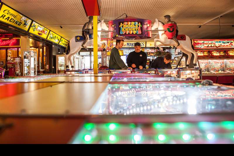 Towns & Villages - Felixstowe - Mannings Amusements