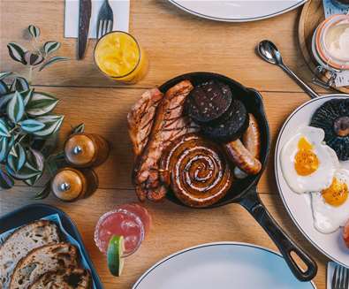 Breakfast Club with Live Jazz