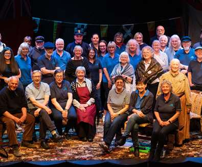The Rogues Shanty Chorus presen..