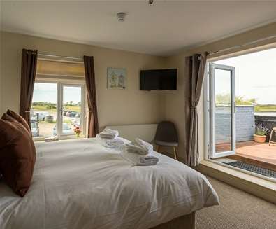 WTS - The Sail Loft - bedroom with terrace WTS - The Sail Loft - bedroom with terrace