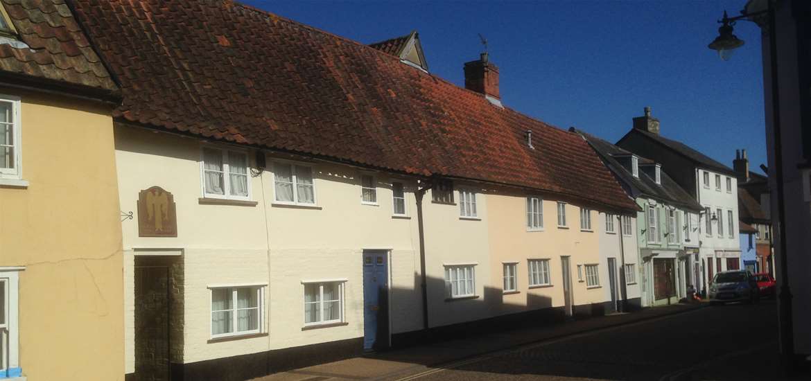 Guide to Saxmundham a charming Suffolk market town