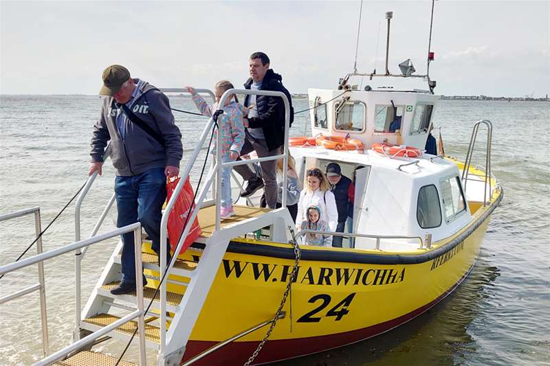 Hardwich Ferry (c) Andrew Lally