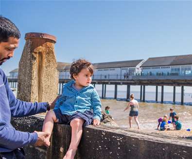 Southwold Pier - Family at Southwold Pier - Emily Fae Photography