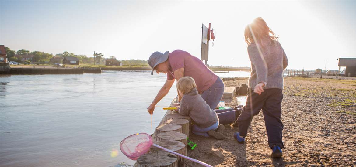 Crabbing at Walberswick