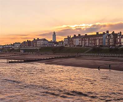 Southwold Promenade - (c) Gill Moon Photography