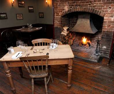 WTS - Westleton Crown - Dining by the Fire WTS - Westleton Crown - Dining by the Fire