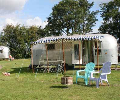 WTS - Happy Days Retro Vacations - Airstream Trailer WTS - Happy Days Retro Vacations - Airstream Trailer