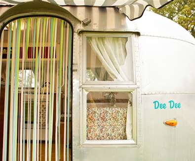 WTS - Happy Days Retro Vacations - Dee Dee WTS - Happy Days Retro Vacations - Dee Dee
