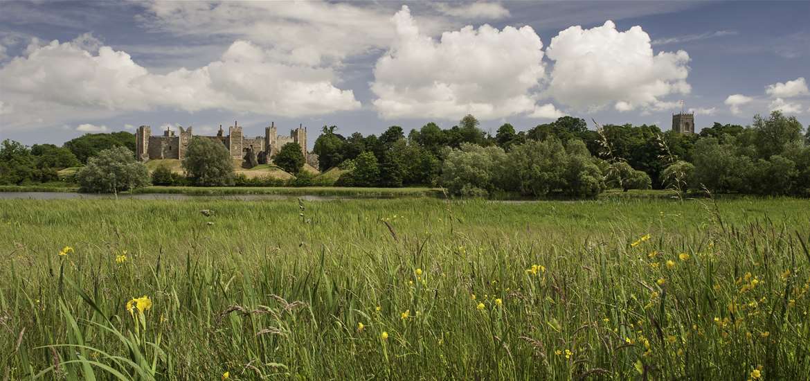 Guide to Framlingham the perfect town for a stroll
