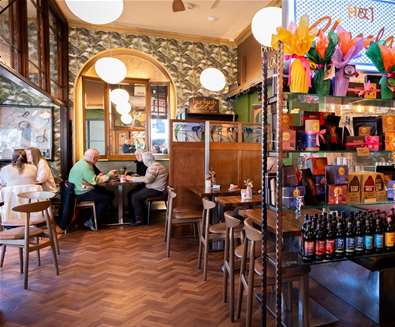 Twyfords Cafe (c) Mary Doggett