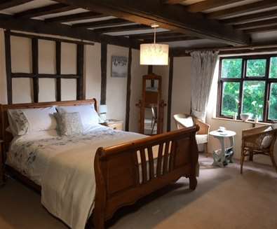 WTS - Vicarage Farmhouse B&B - Bedroom