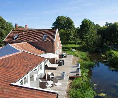 Top Christmas Getaways On The Suffolk Coast