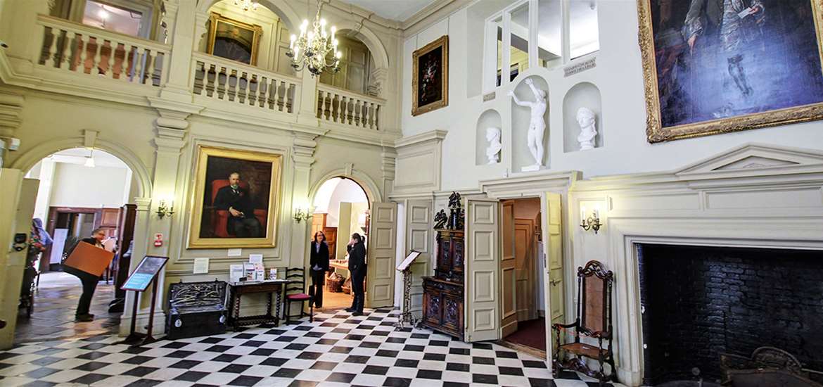 Weddings - Christchurch Mansion - Room with painting