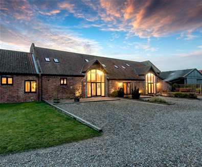 20% off Winter Warmer Pre Christmas Breaks at Wheatacre Hall Barn