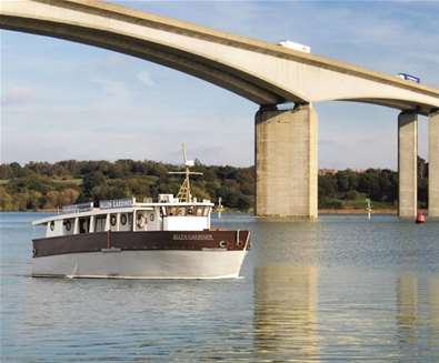 Allen Gardiner River Cruise Restaurant