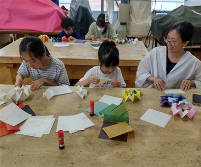 Drop-in Family Workshop: Pop-up..